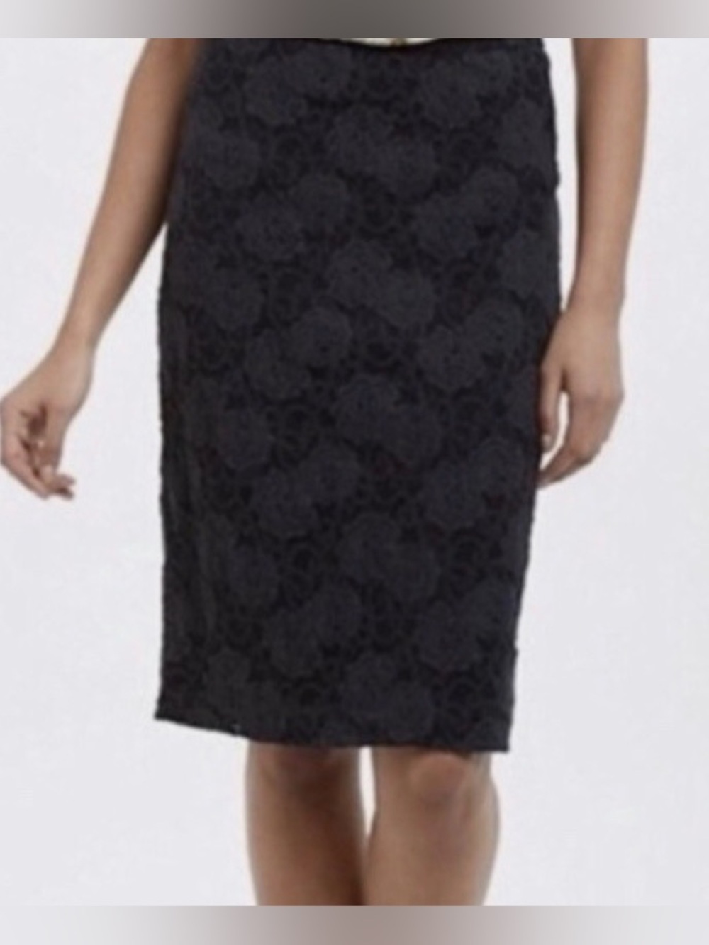 Anthropologie Maeve Alva Black/Gray Floral Lace Straight Pencil Skirt